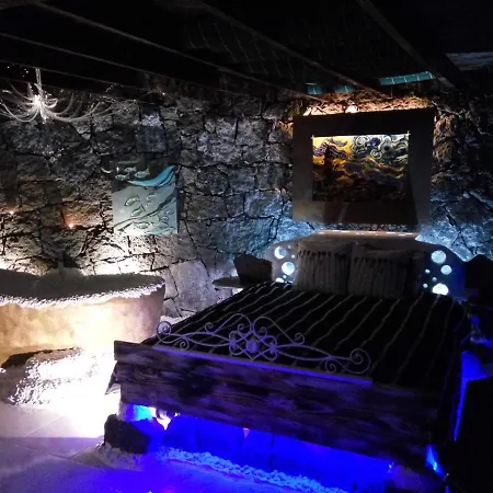 Aloelux ! - Private With Jacuzzi, Cinema ,massage ,wonderful View, Art Desing וילה