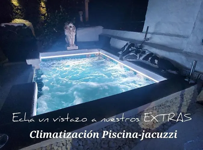 Aloelux ! - Private With Jacuzzi, Cinema ,massage ,wonderful View, Art Desing Villa