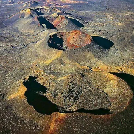 Aloelux ! - Private With Jacuzzi, Cinema ,massage ,wonderful View, Art Desing