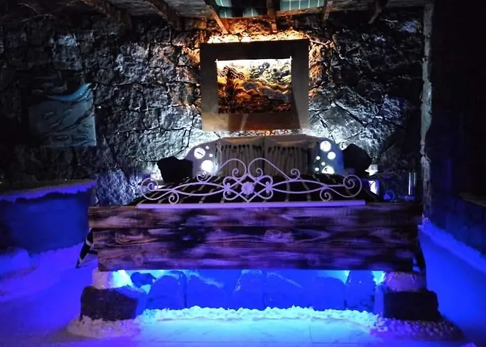 Aloelux ! - Private With Jacuzzi, Cinema ,massage ,wonderful View, Art Desing Conil