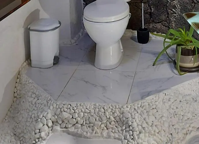 Villa Aloelux ! - Private With Jacuzzi, Cinema ,massage ,wonderful View, Art Desing *