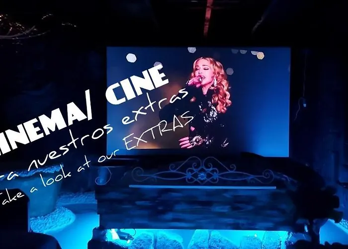 Aloelux ! - Private With Jacuzzi, Cinema ,massage ,wonderful View, Art Desing Βίλα *