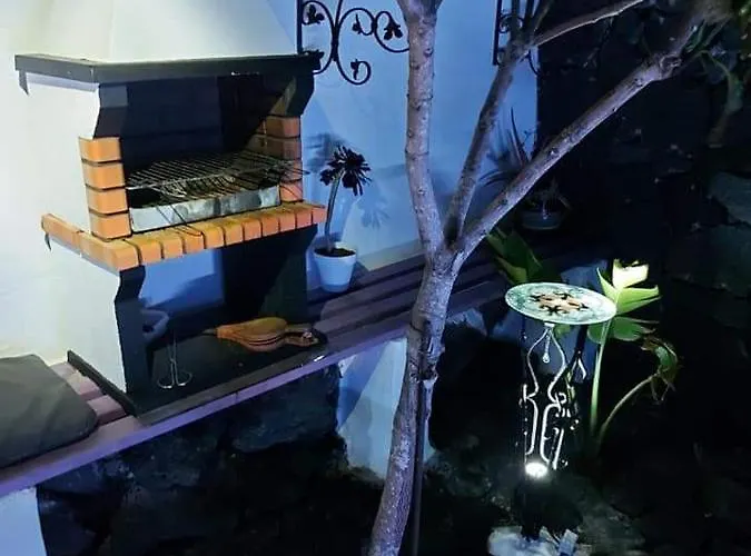 Aloelux ! - Private With Jacuzzi, Cinema ,massage ,wonderful View, Art Desing